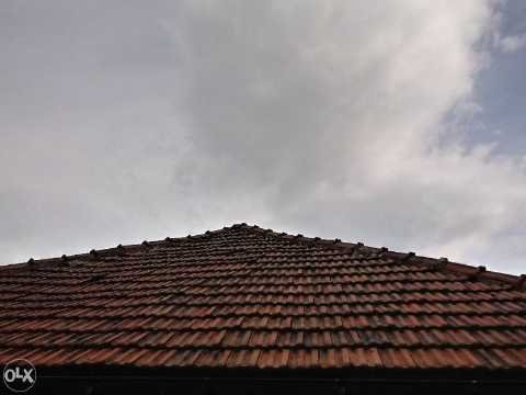 Potrebni su mi radnici za zamjenu crijepa na krovu u Čapljina