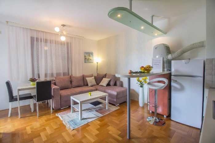 Potrebno krecenje stana 52 kvadrata u Zenica