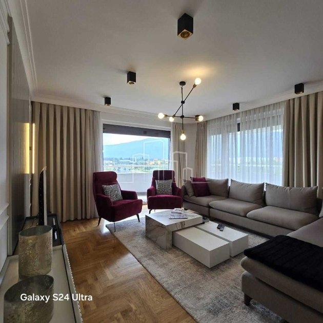 Potrebna higijenicarka 2 puta sedmicno stan 70 kvadrata u Bihac